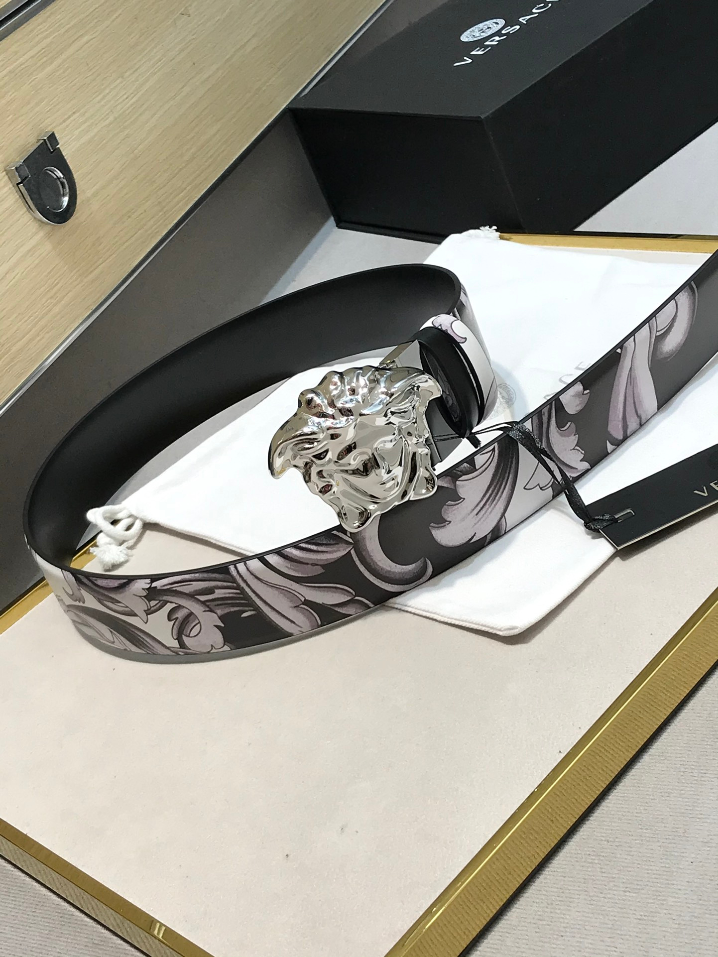 Versace Belt – Montanamode