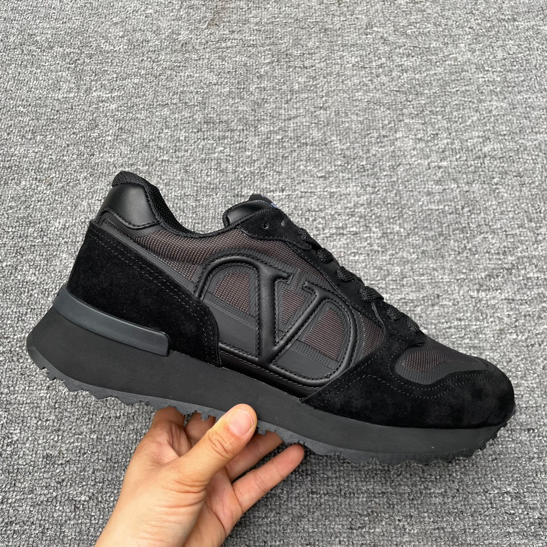 Valentino Sneakers – Montanamode