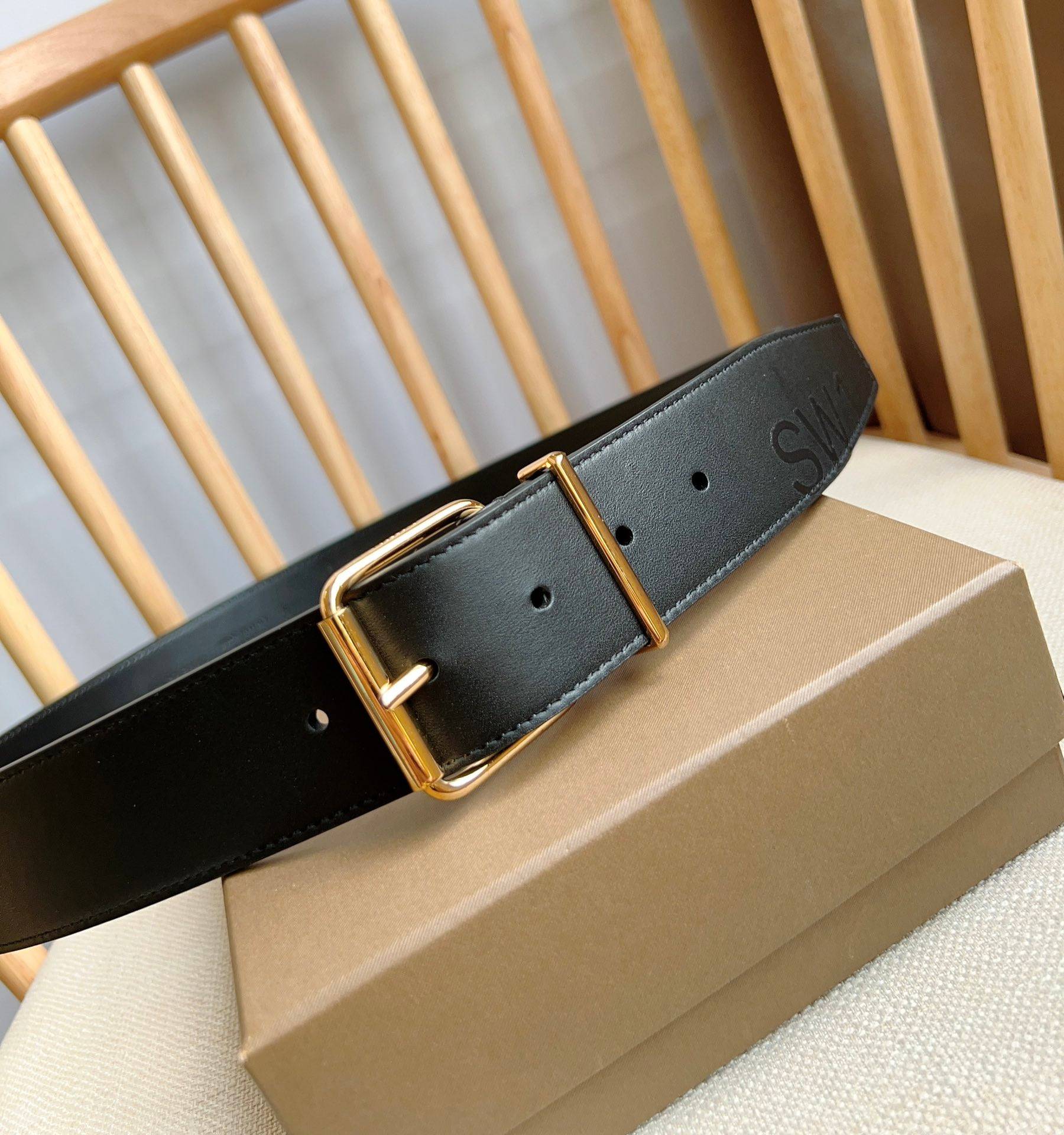 Burberry Belt – Montanamode