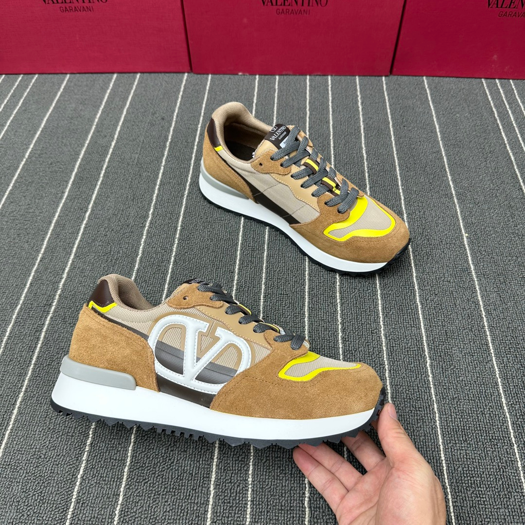 Valentino Sneakers – Montanamode
