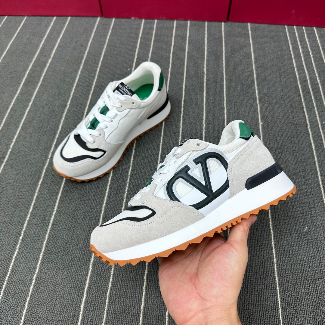 Valentino Sneakers – Montanamode