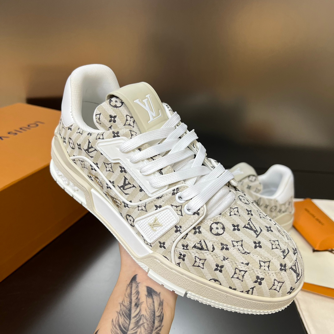 Louis Vuitton Sneakers – Montanamode