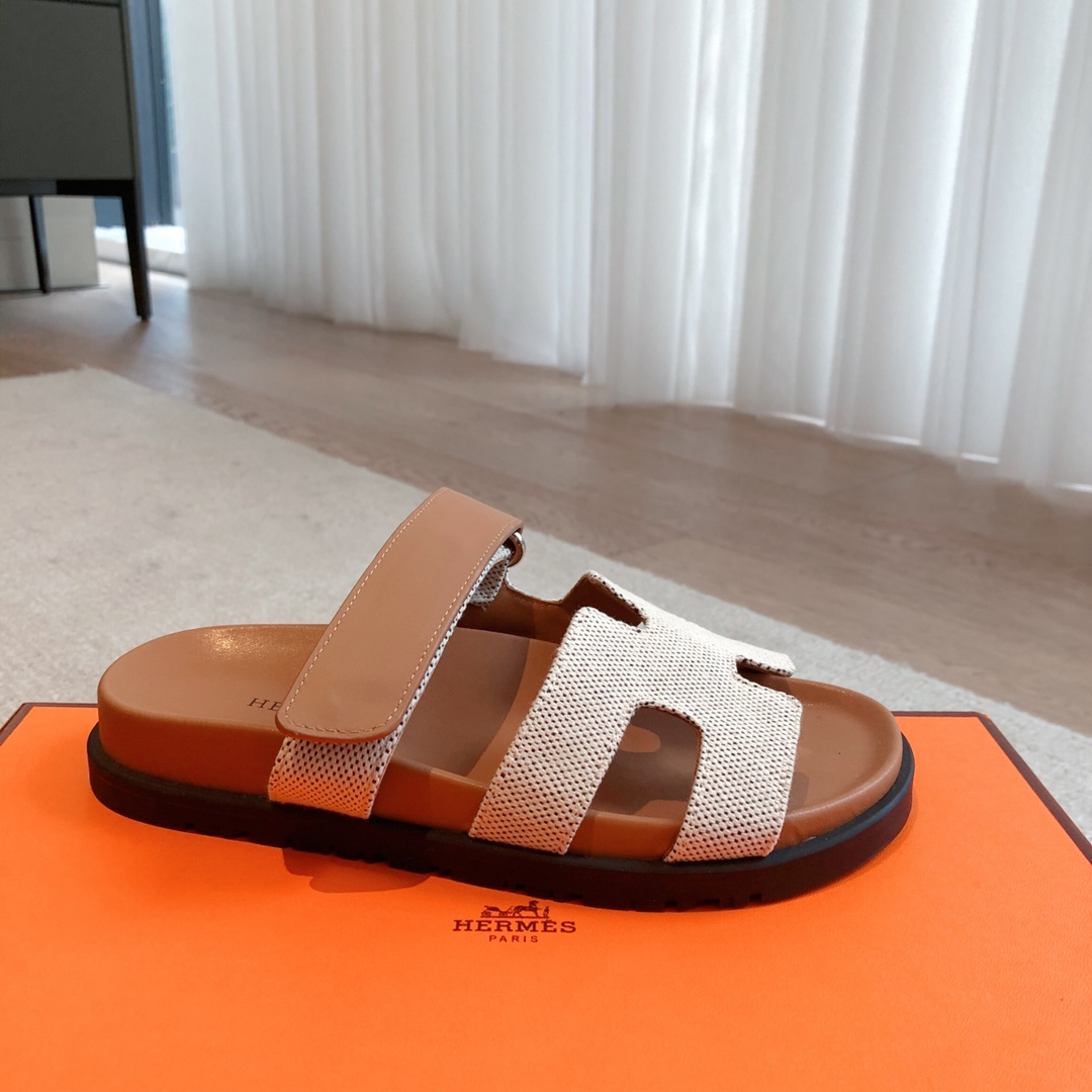 Hermes Sandels – Montanamode