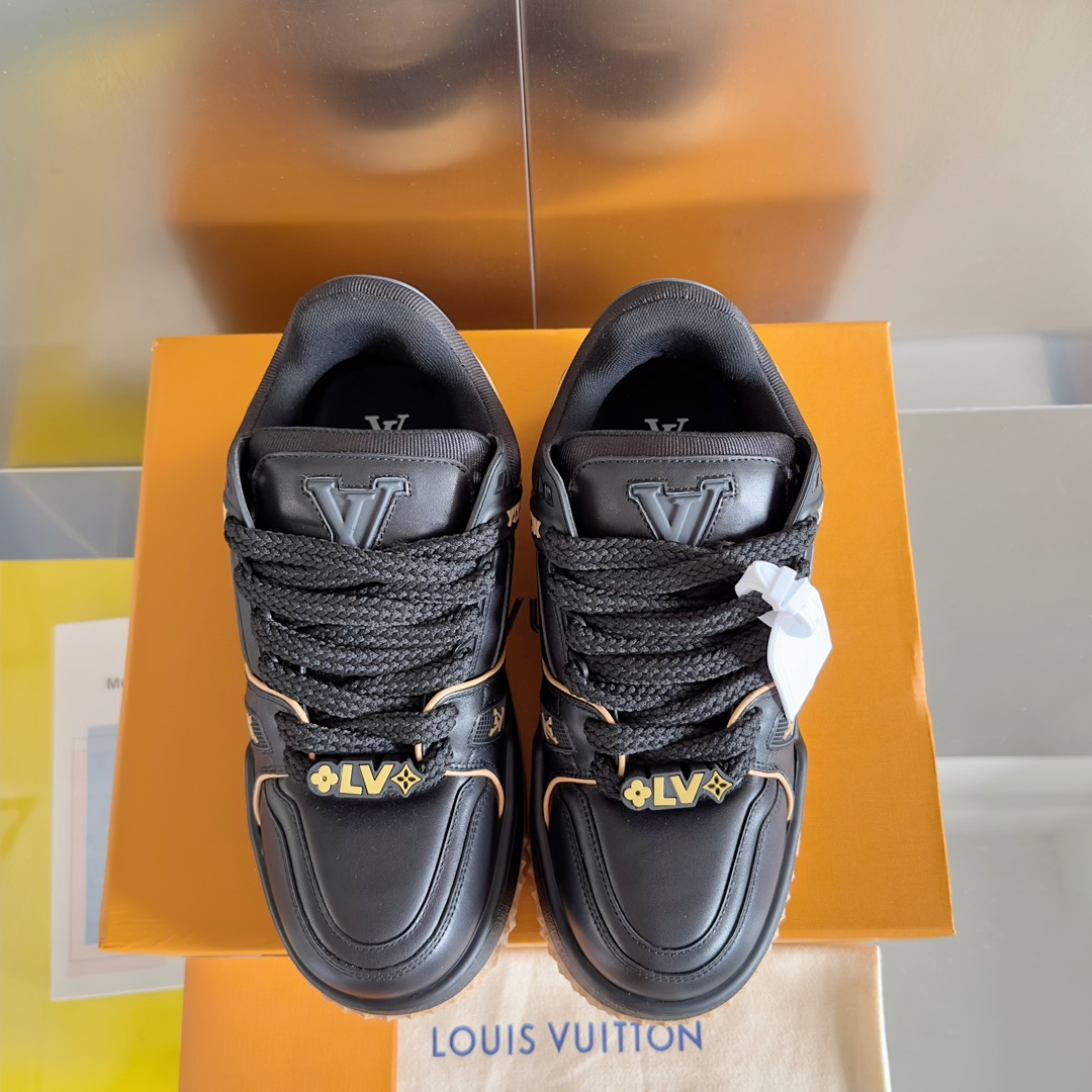 Louis Vuitton Sneakers – Montanamode
