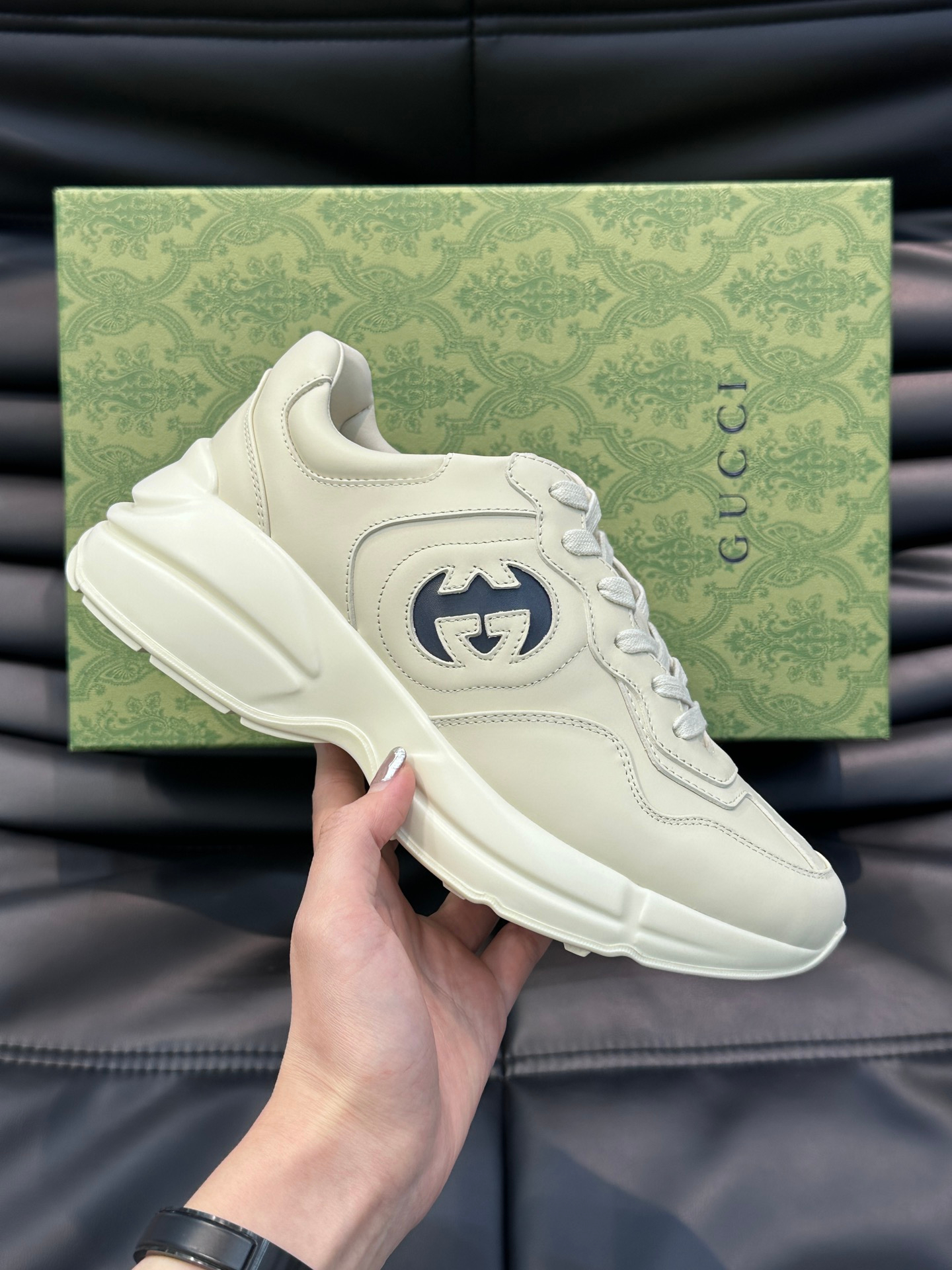 Gucci Sneakers – Montanamode