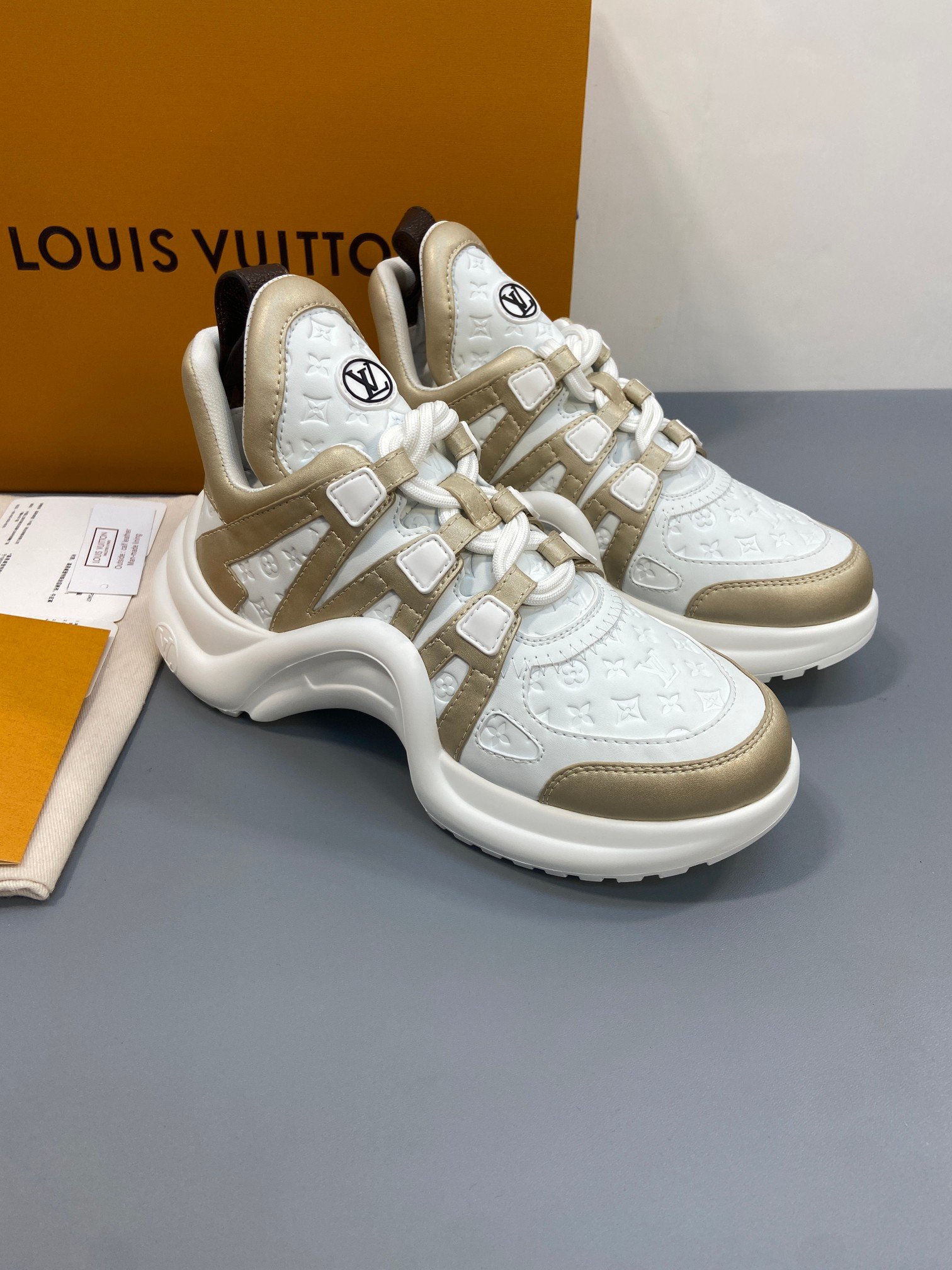 Louis Vuitton Sneakers – Montanamode