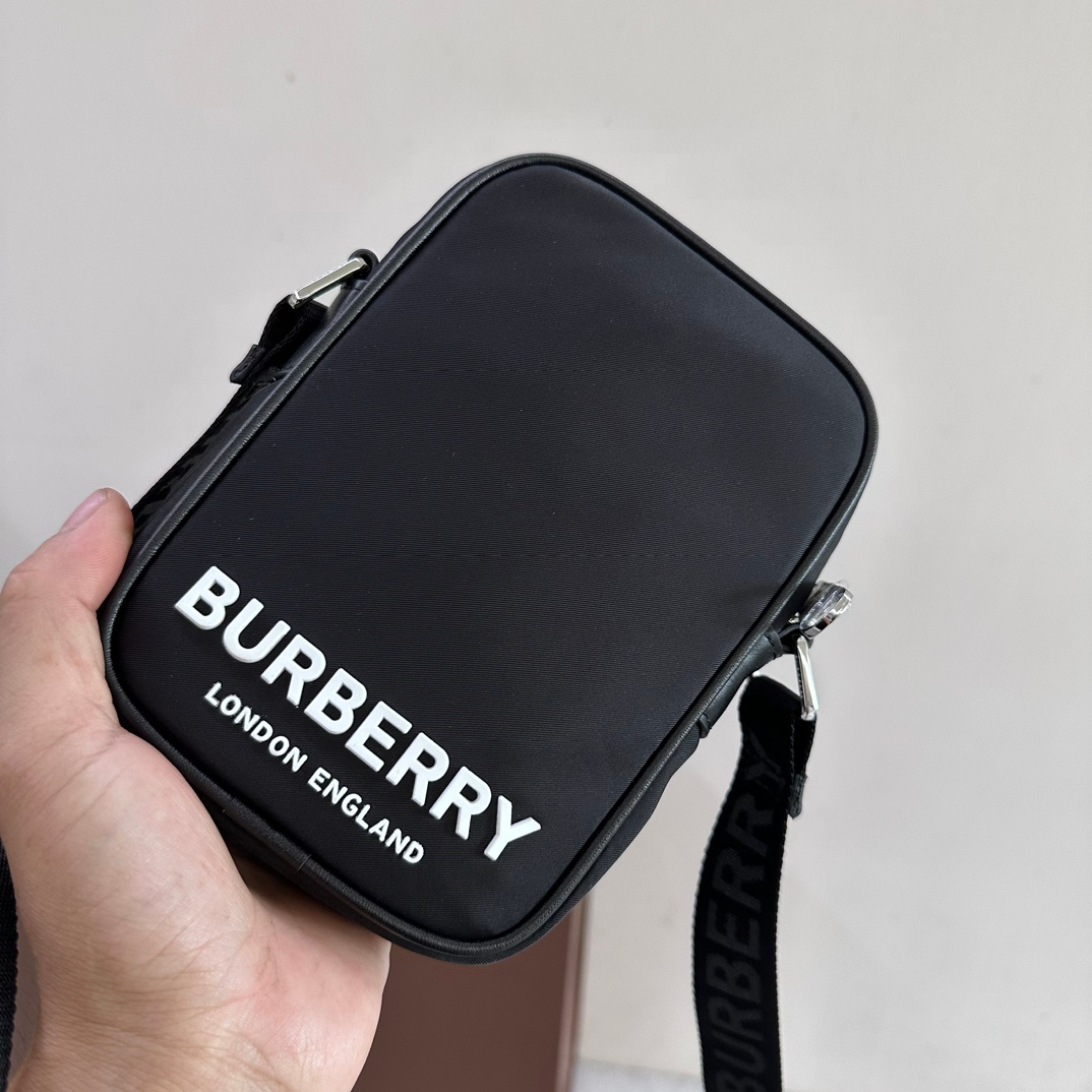Burberry Bag – Montanamode
