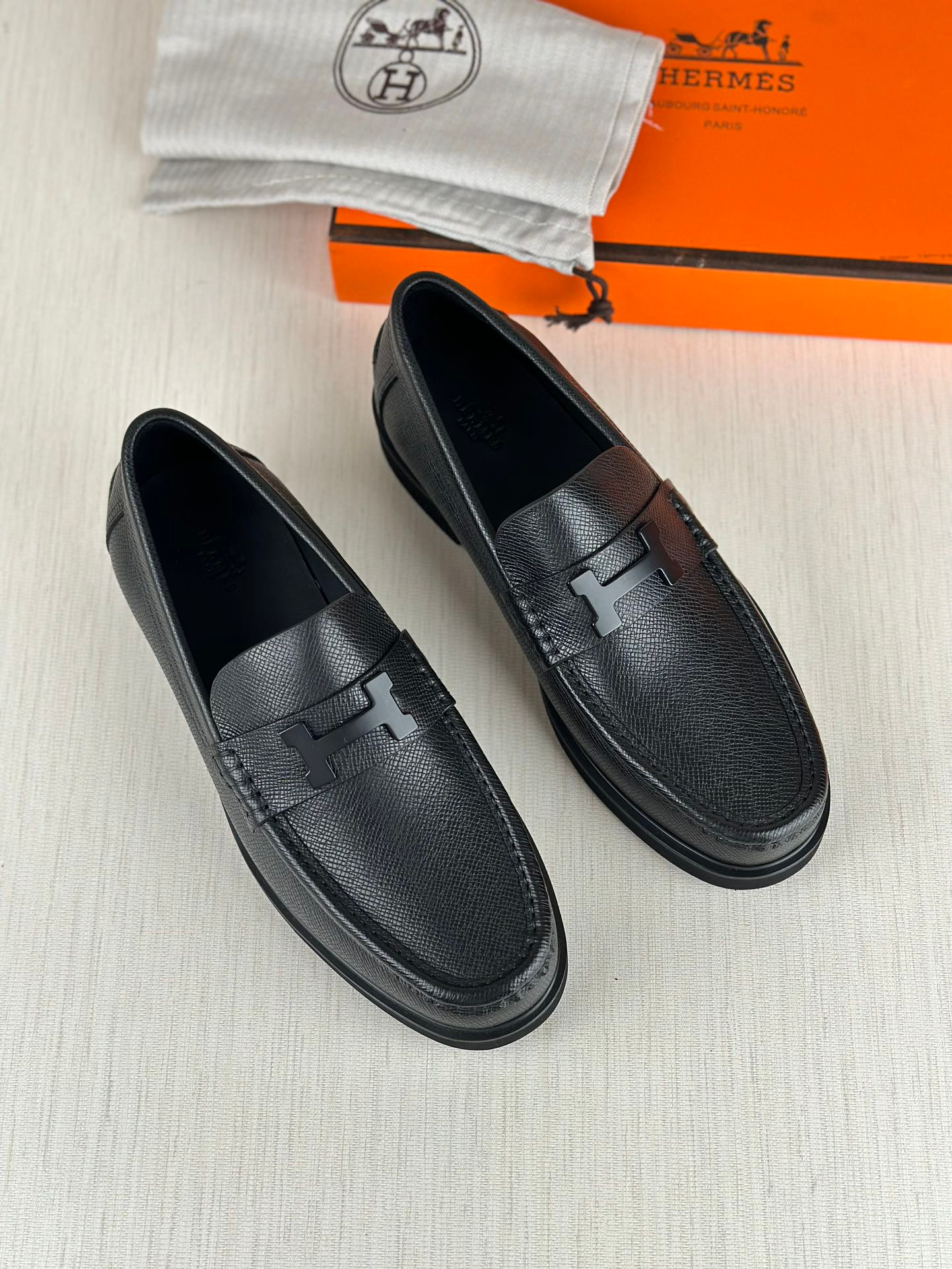 Hermes Sneakers – Montanamode
