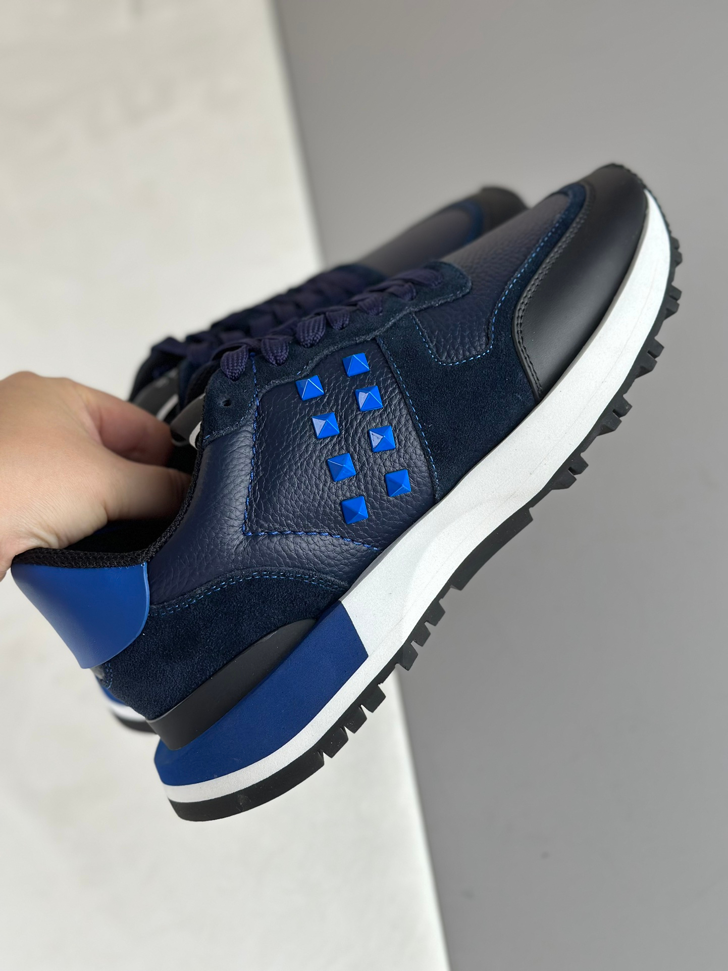 Valentino Sneakers – Montanamode