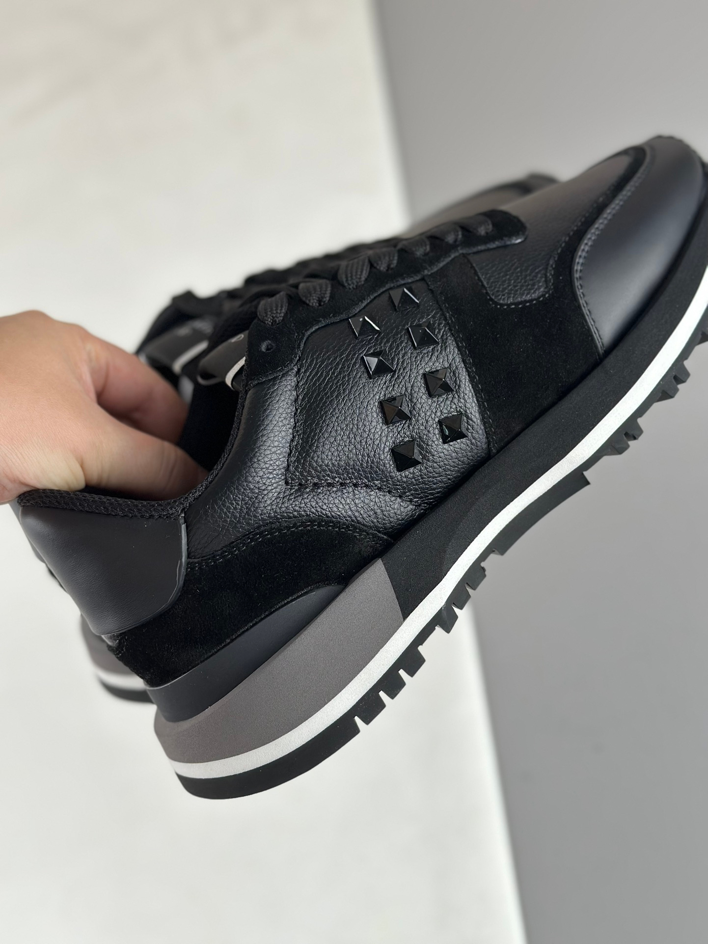 Valentino Sneakers – Montanamode