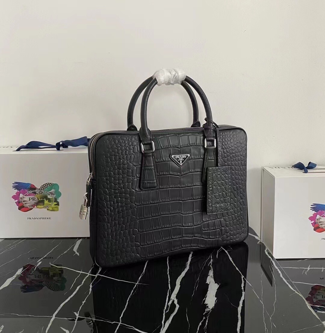 Prada Bag – Montanamode