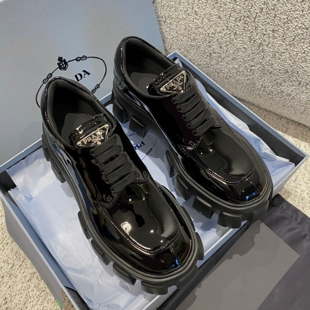 Prada Boots – Montanamode