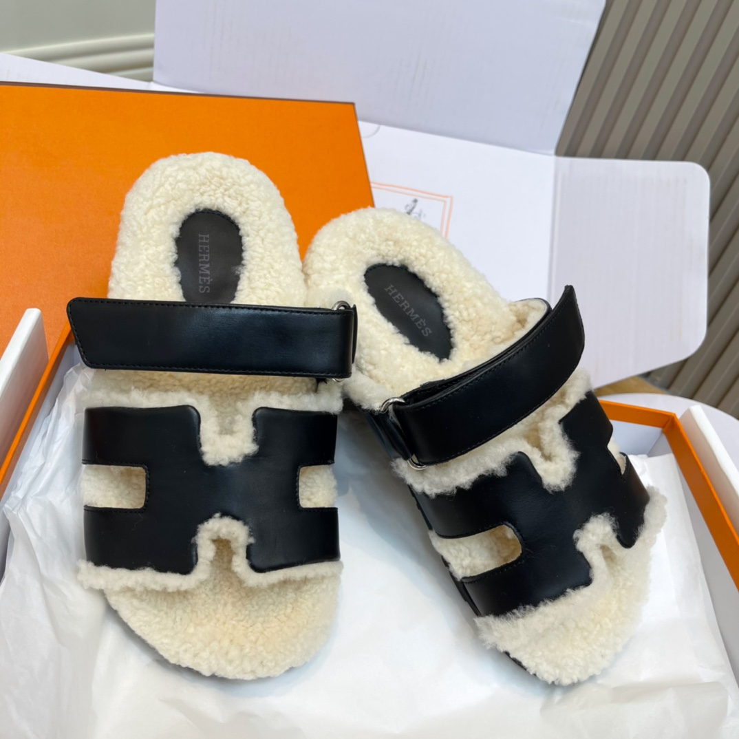 Hermes Sandels – Montanamode