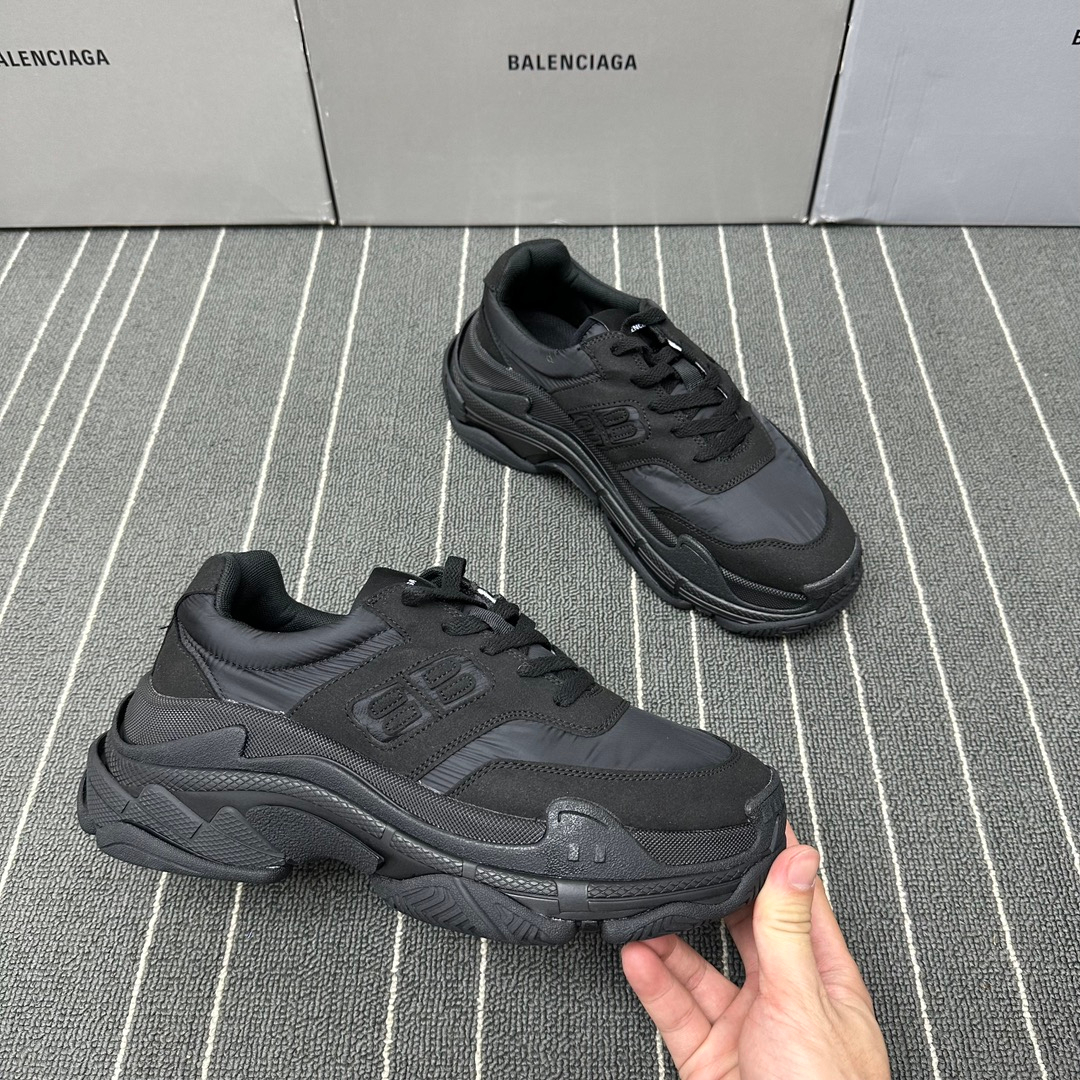 Balenciaga Sneakers – Montanamode