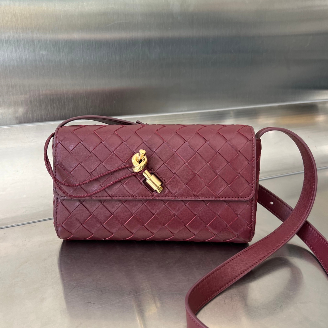 Bottega Veneta Bag – Montanamode