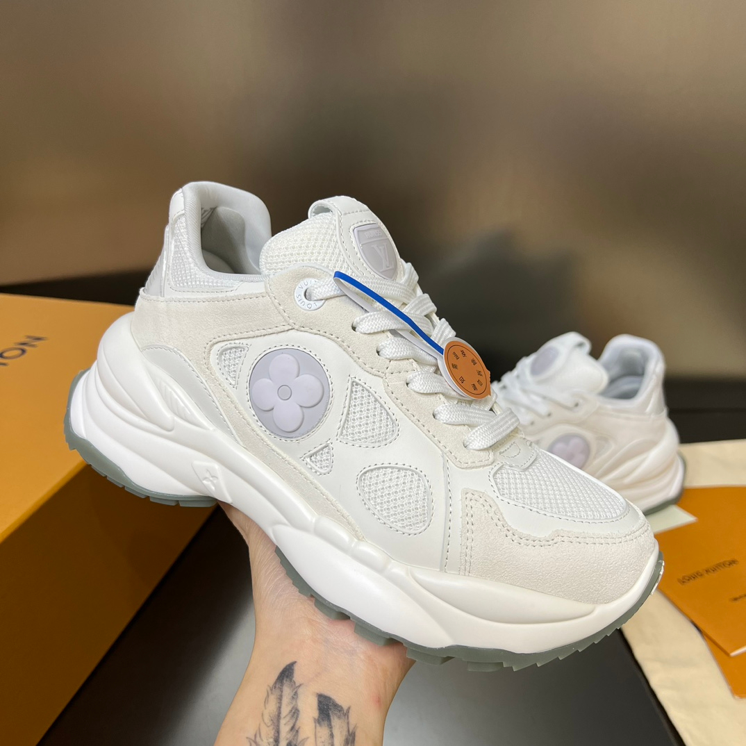 Louis Vuitton Sneakers – Montanamode