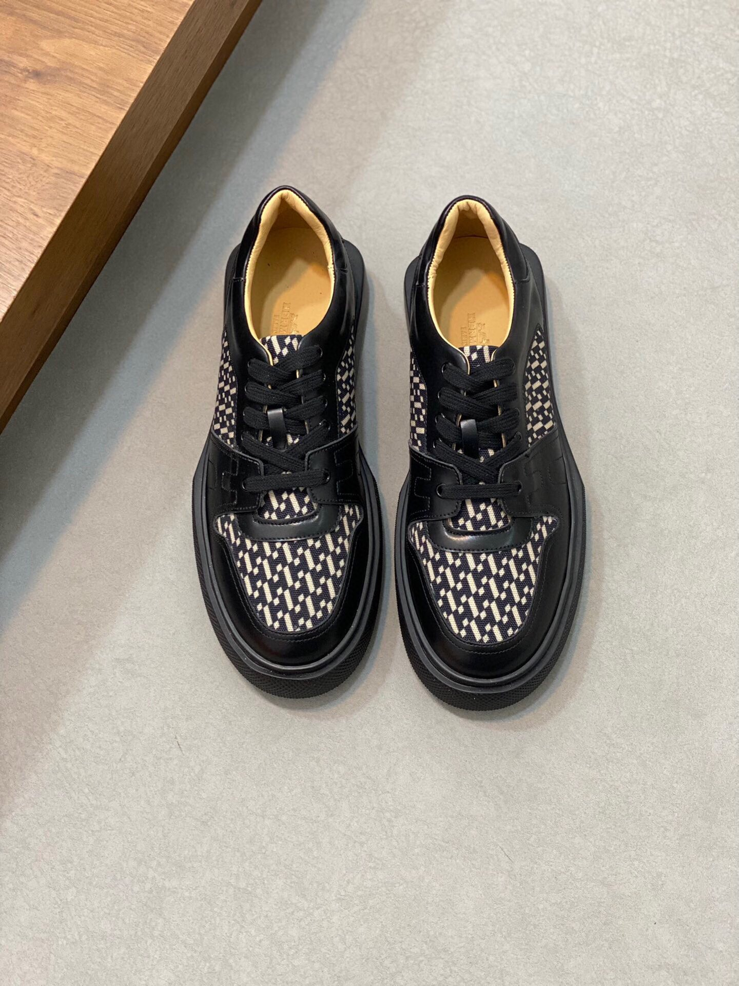 Hermes Sneakers – Montanamode