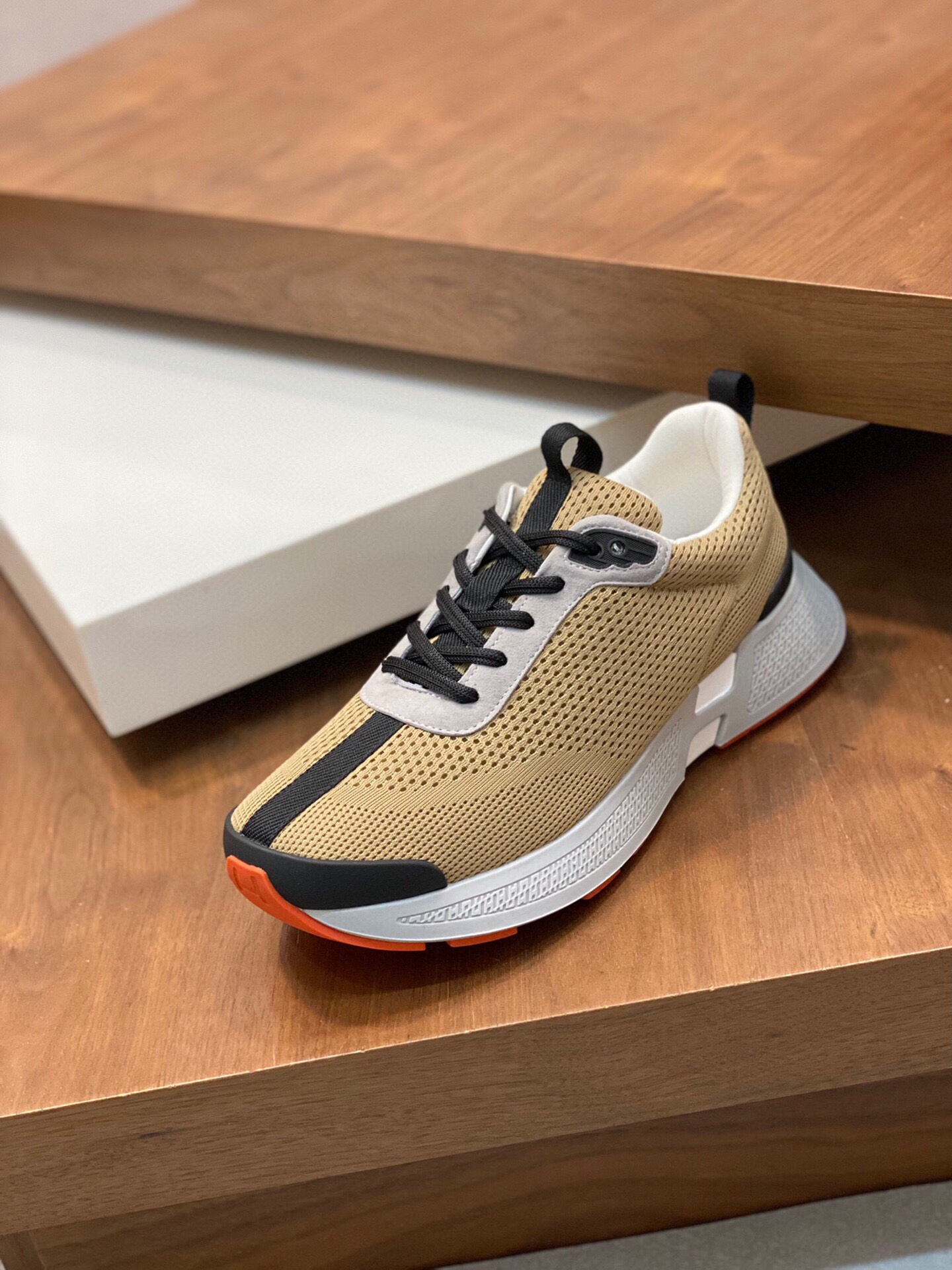 Hermes Sneakers – Montanamode