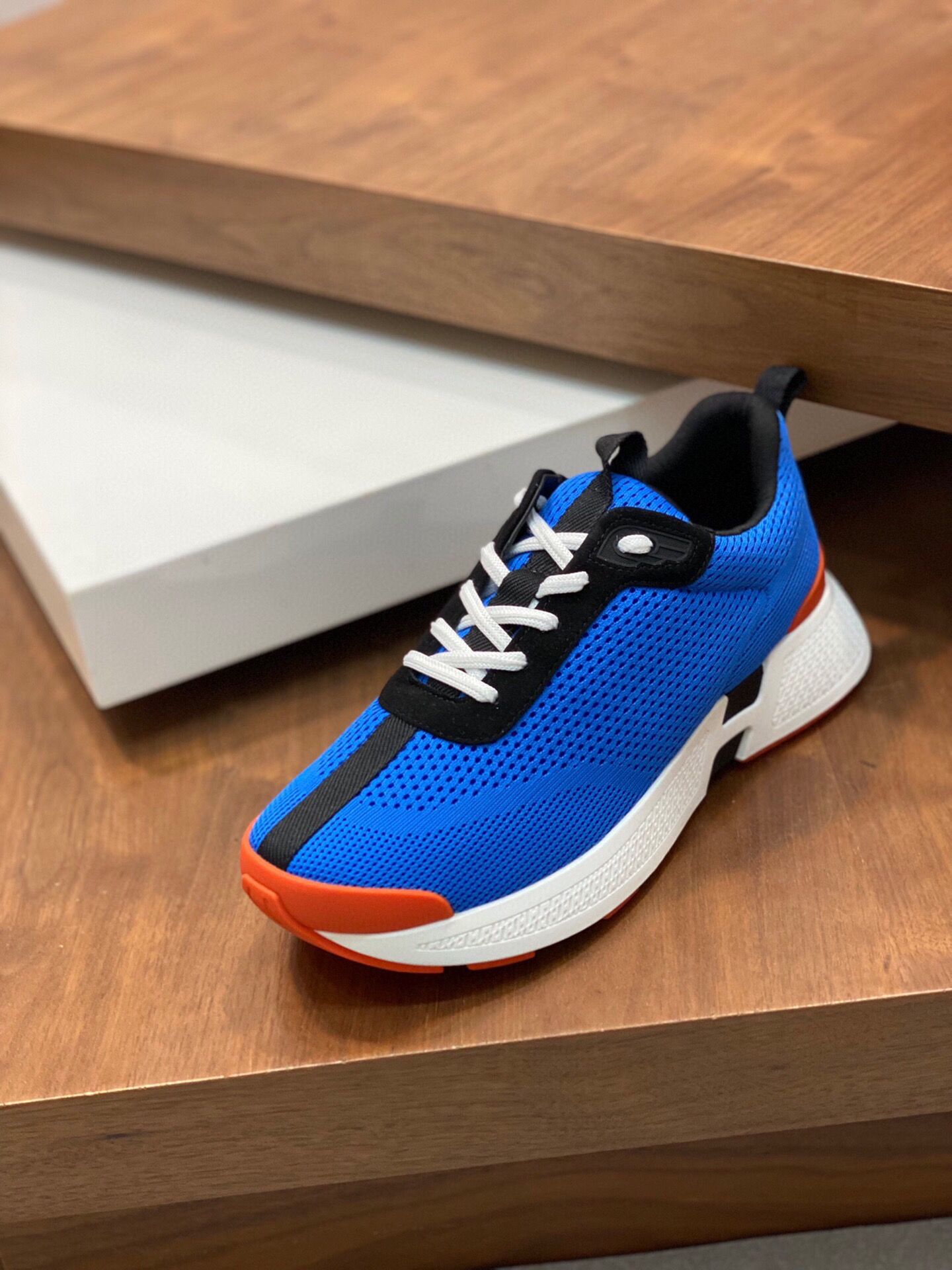 Hermes Sneakers – Montanamode