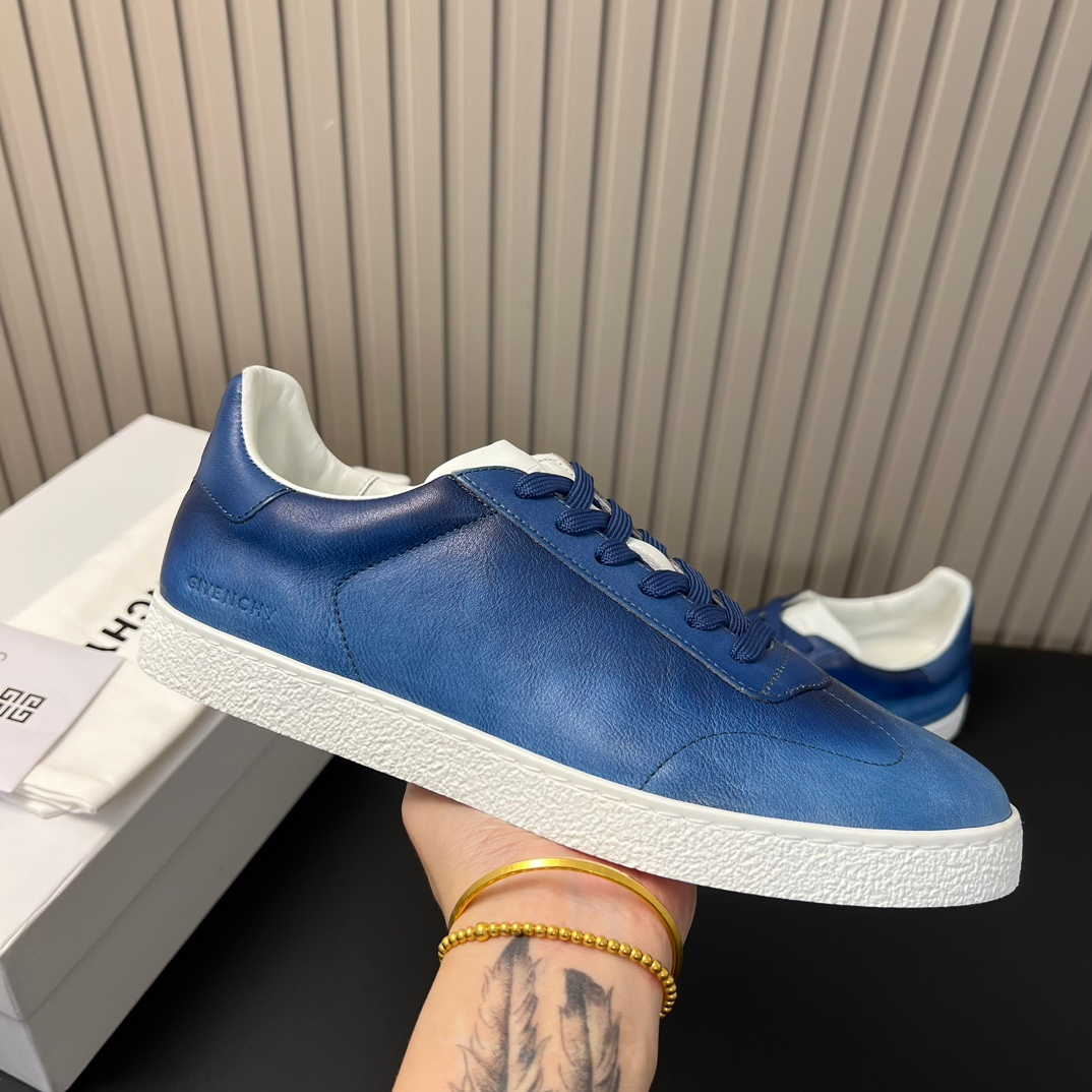 Givenchy Sneakers – Montanamode