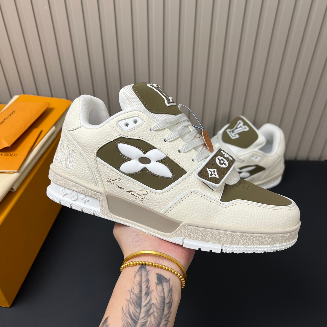 Louis Vuitton Sneakers – Montanamode