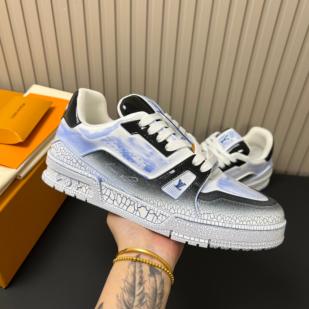 Louis Vuitton Sneakers – Montanamode