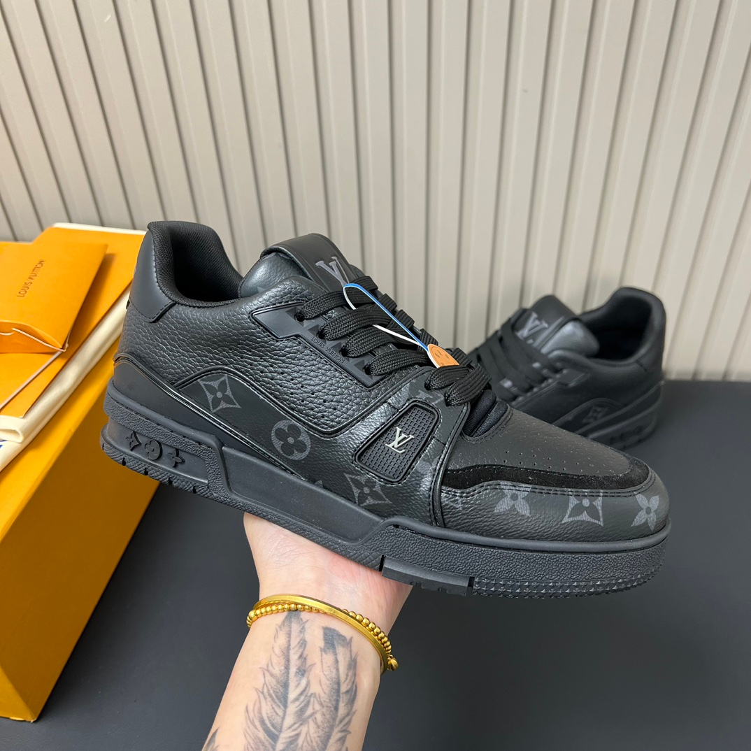 Louis Vuitton Sneakers – Montanamode