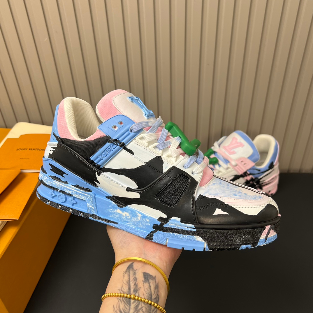 Louis Vuitton Sneakers – Montanamode