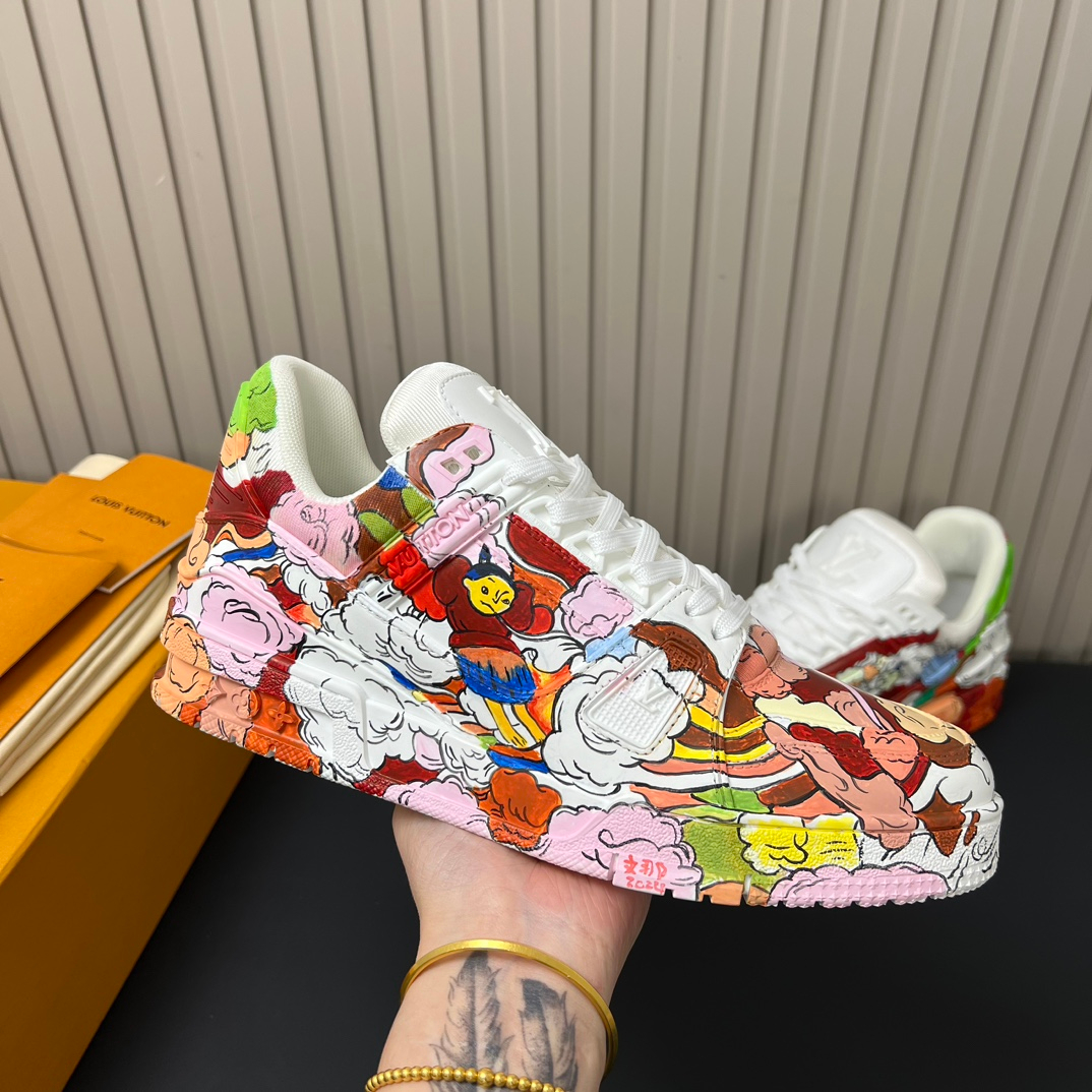 Louis Vuitton Sneakers – Montanamode
