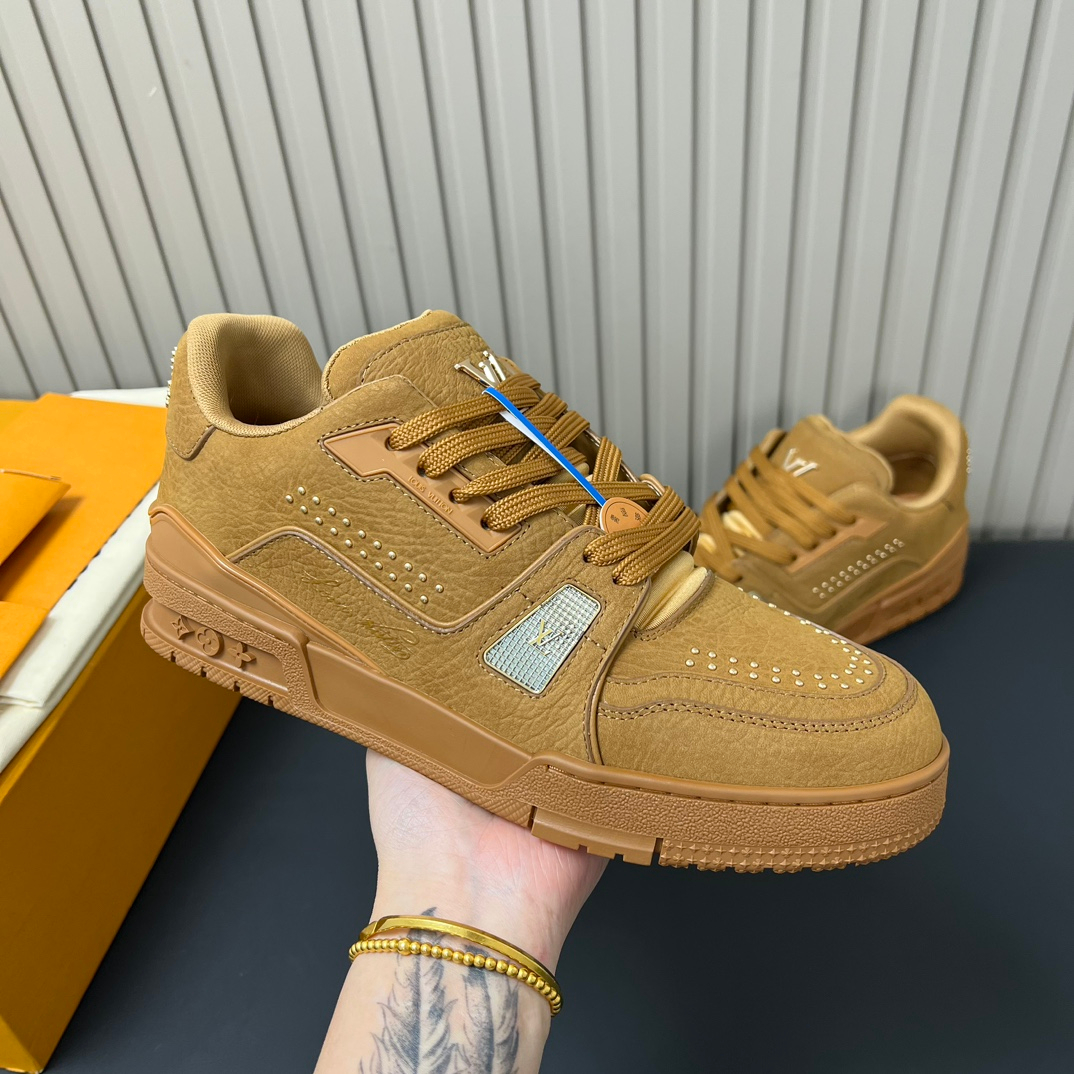 Louis Vuitton Sneakers – Montanamode