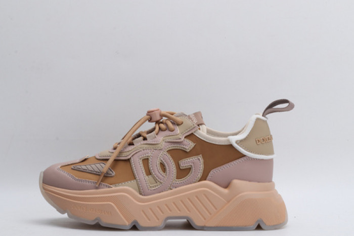 Shop for and buy DG SNEAKERS DG-026