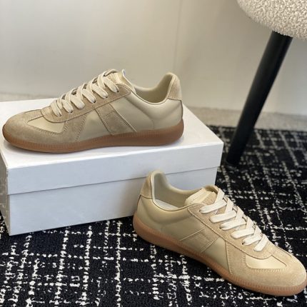Shop for and buy Ma*iso*n Mar*giela  MAMA-036