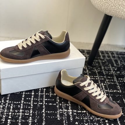 Shop for and buy Ma*iso*n Mar*giela  MAMA-035