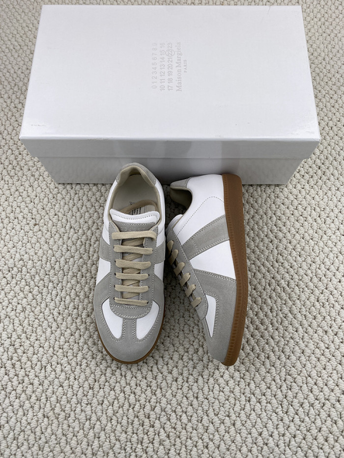 Shop for and buy Ma*iso*n Mar*giela  MAMA-011