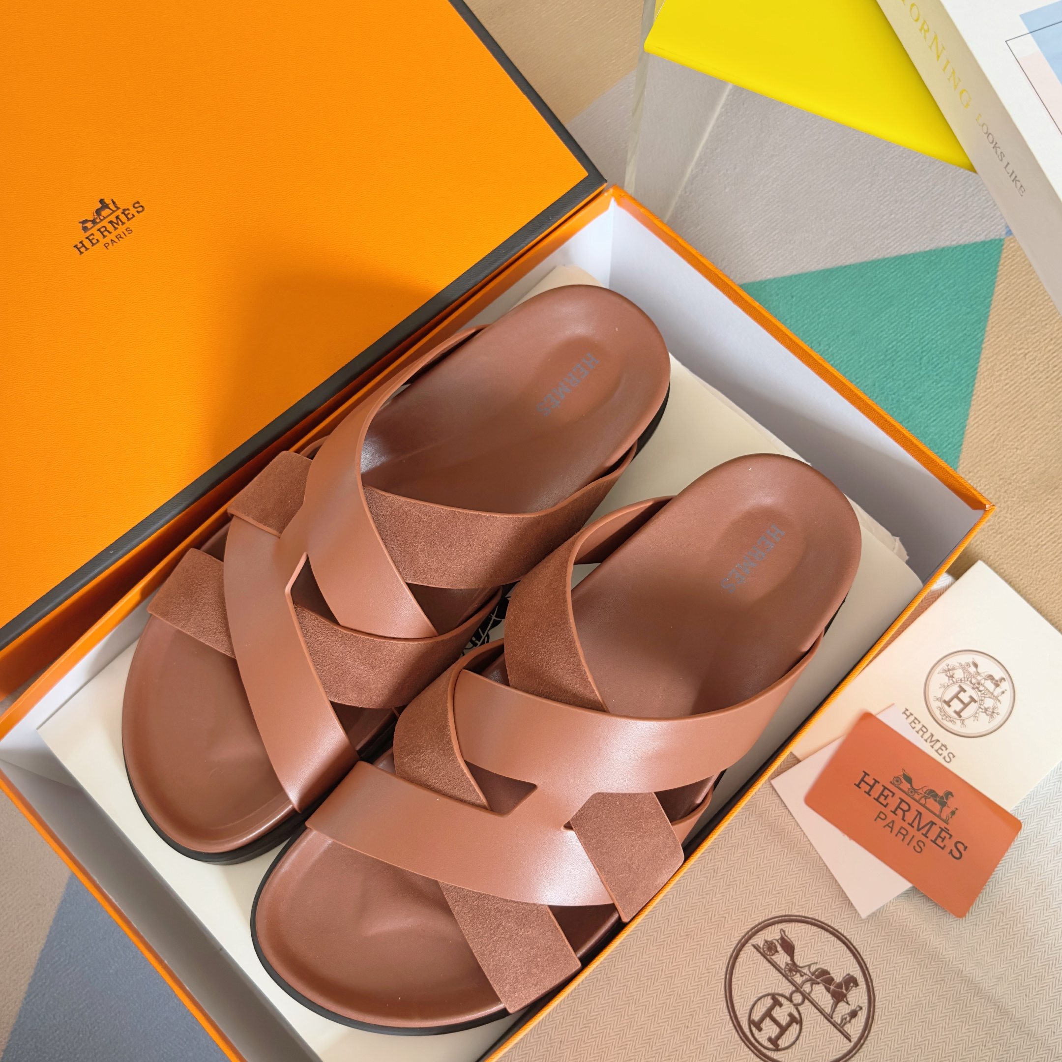 Hermes Sandels – Montanamode