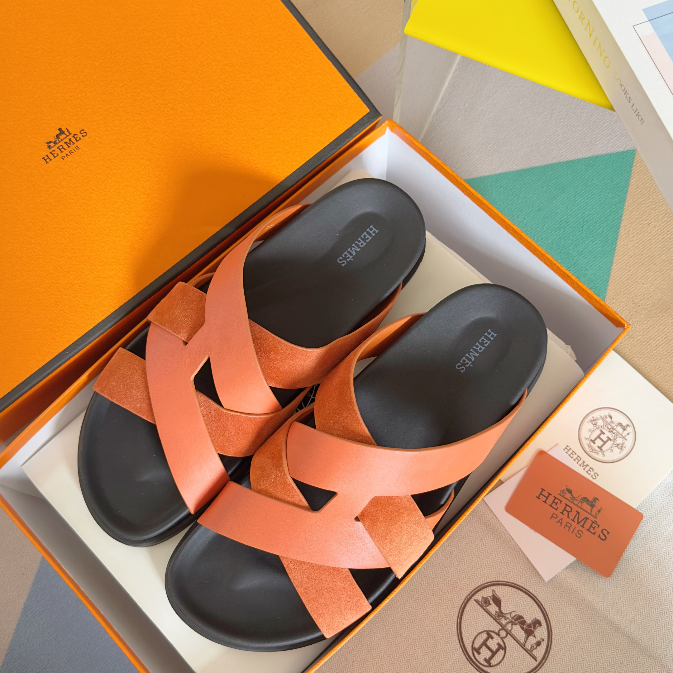 Hermes Sandels – Montanamode