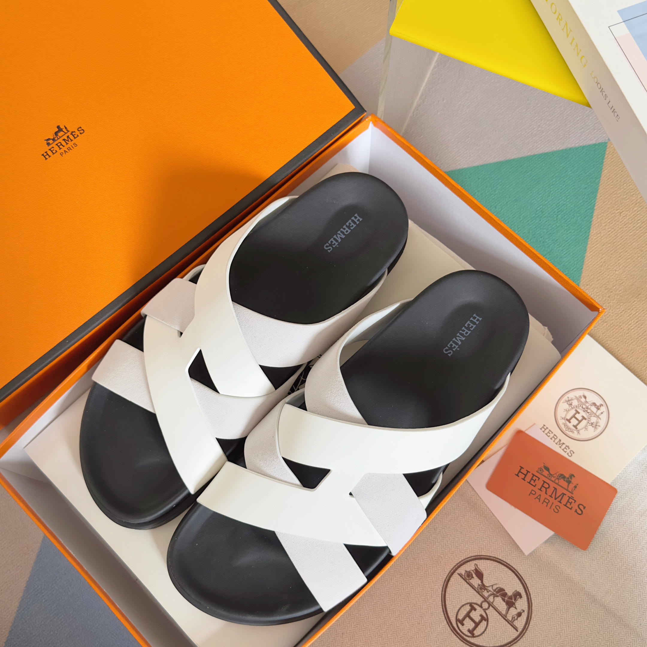 Hermes Sandels – Montanamode