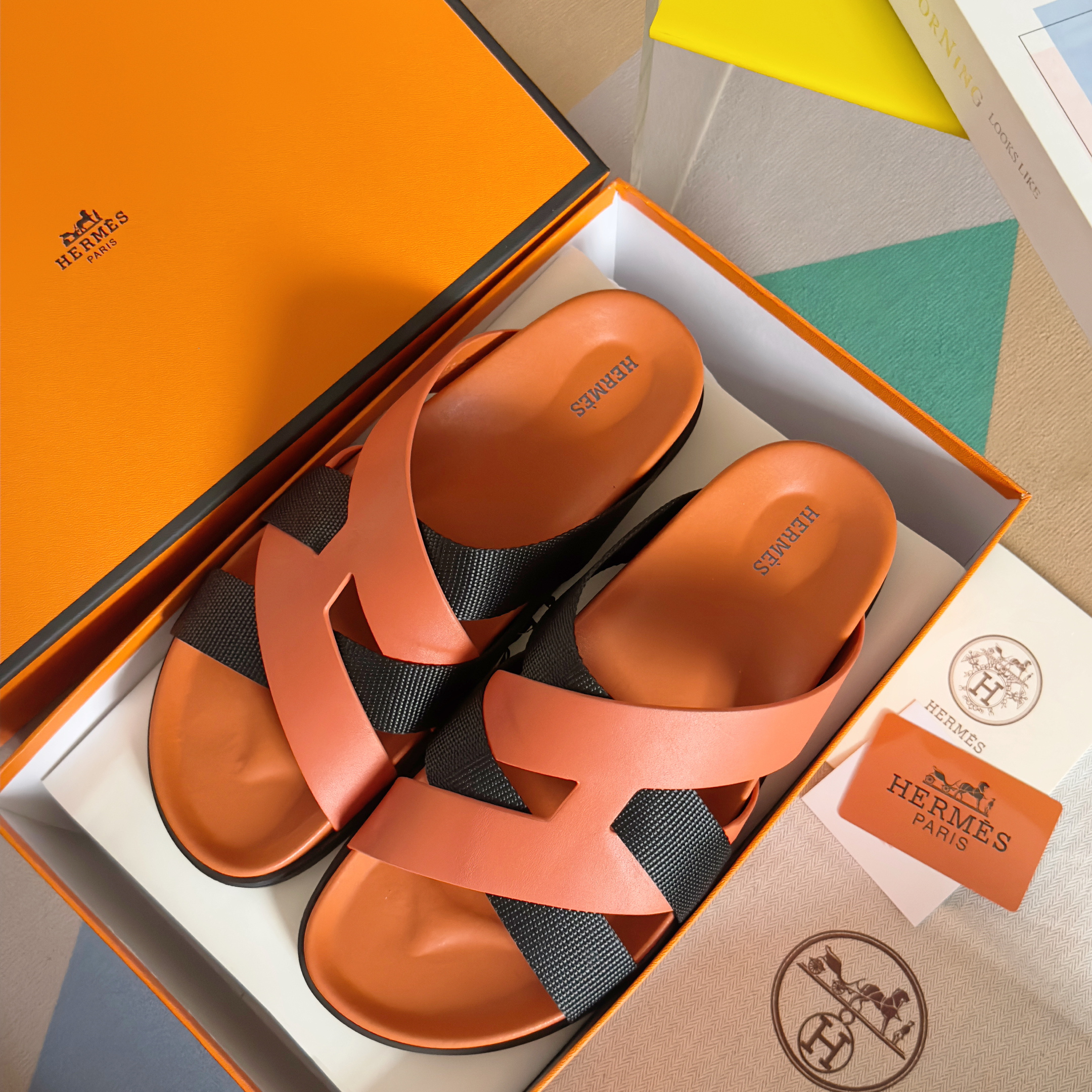Hermes Sandels – Montanamode