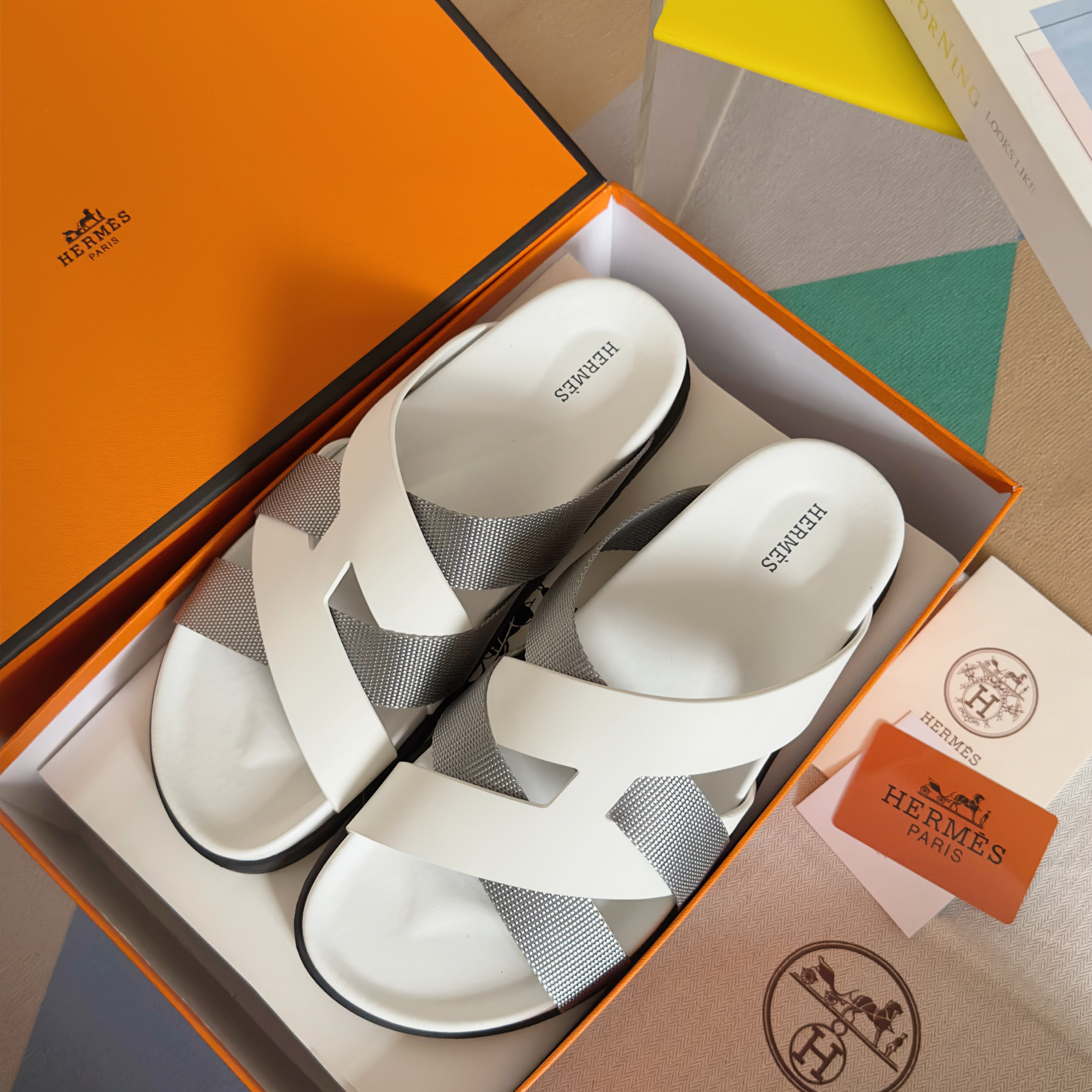 Hermes Sandels – Montanamode