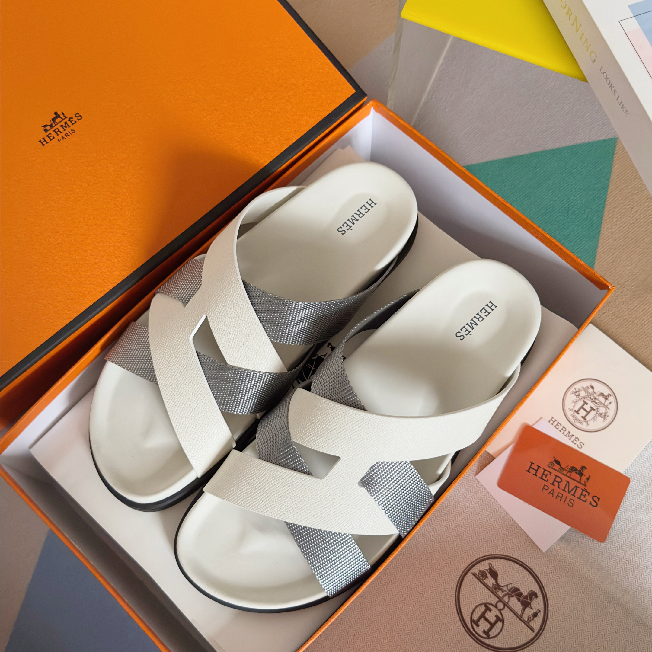 Hermes Sandels – Montanamode