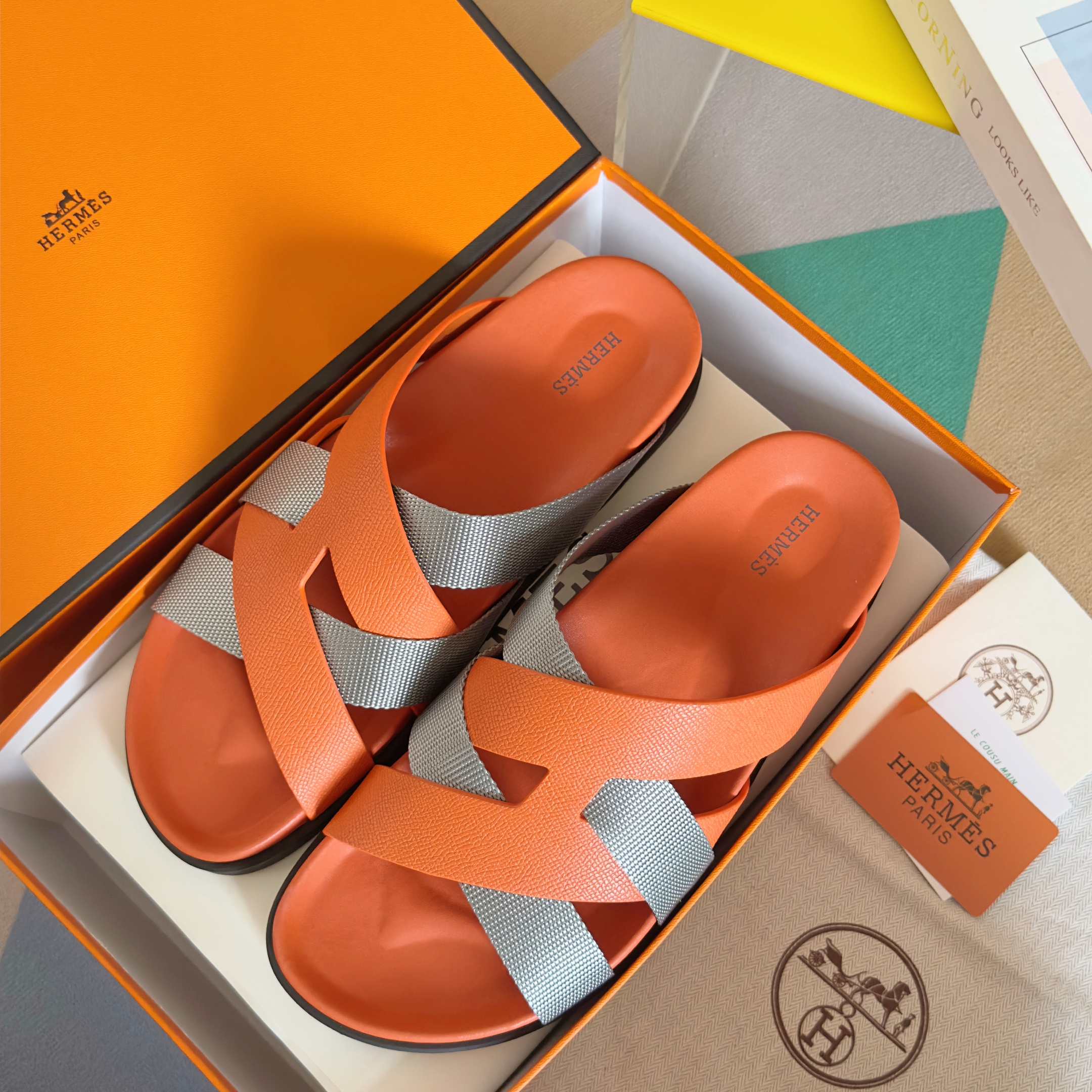 Hermes Sandels – Montanamode