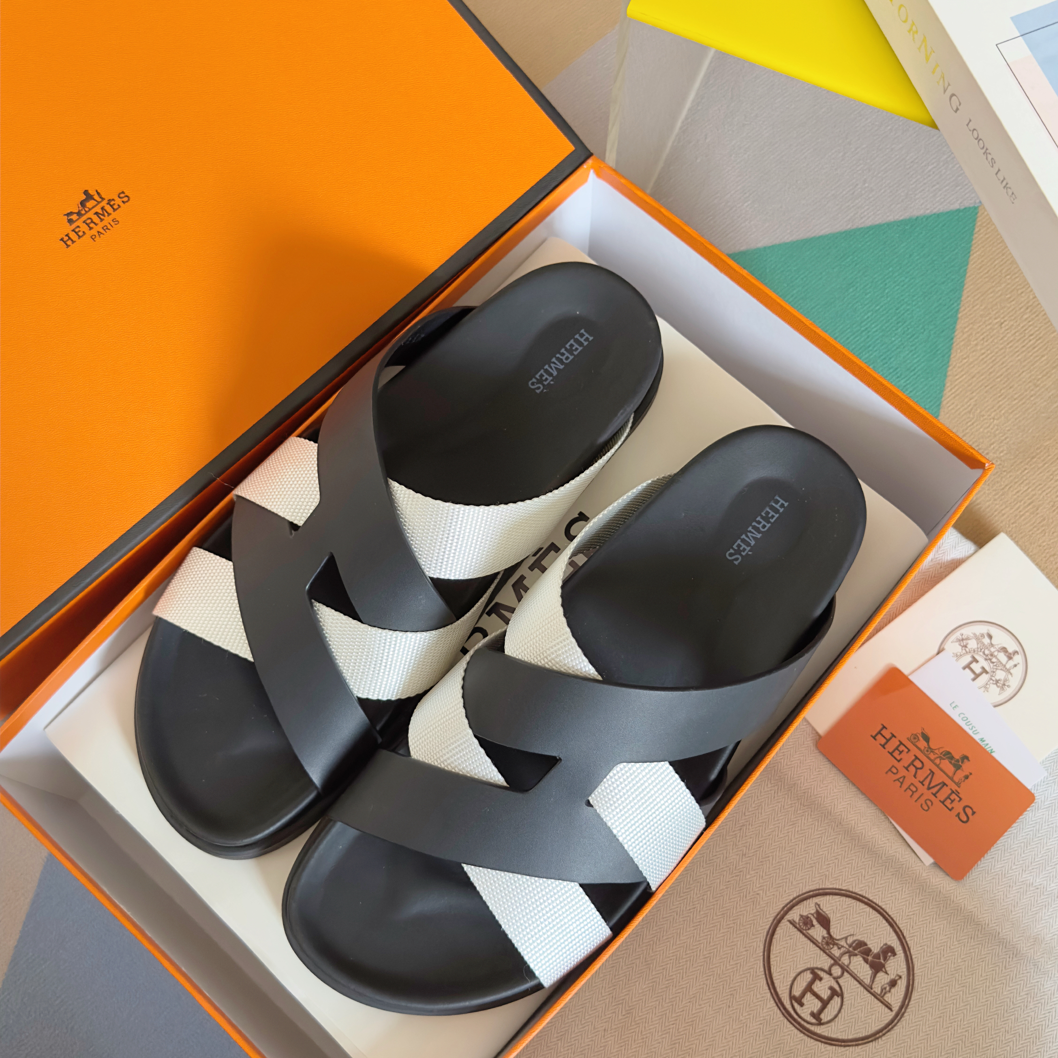 Hermes Sandels – Montanamode