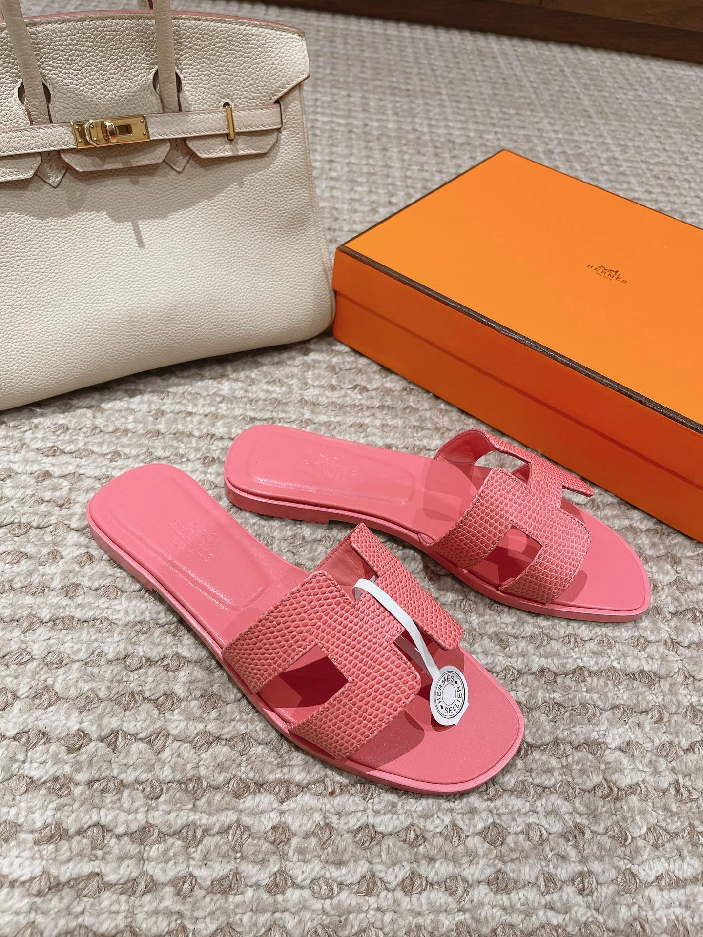 Hermes Sandels – Montanamode
