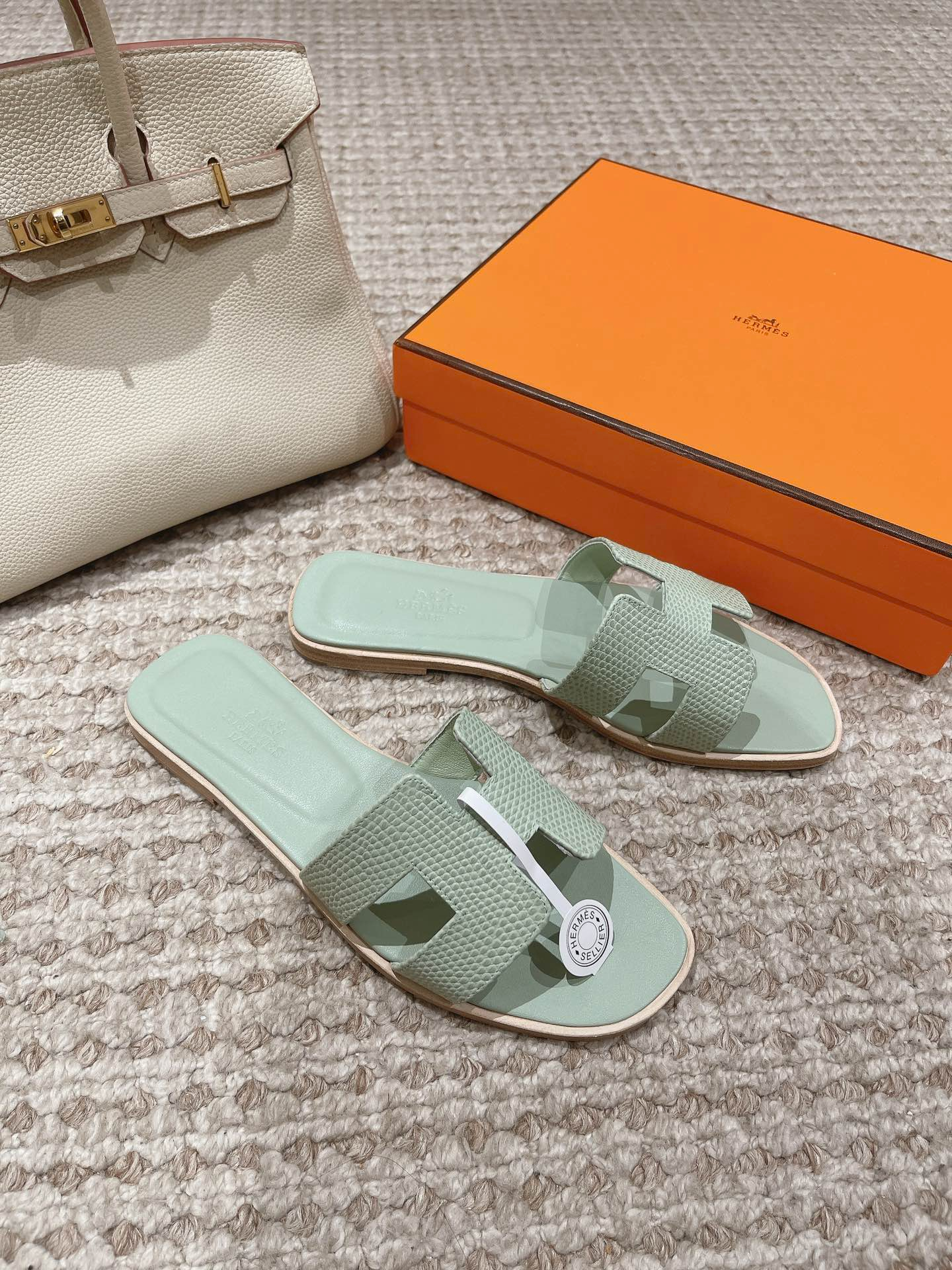 Hermes Sandels – Montanamode