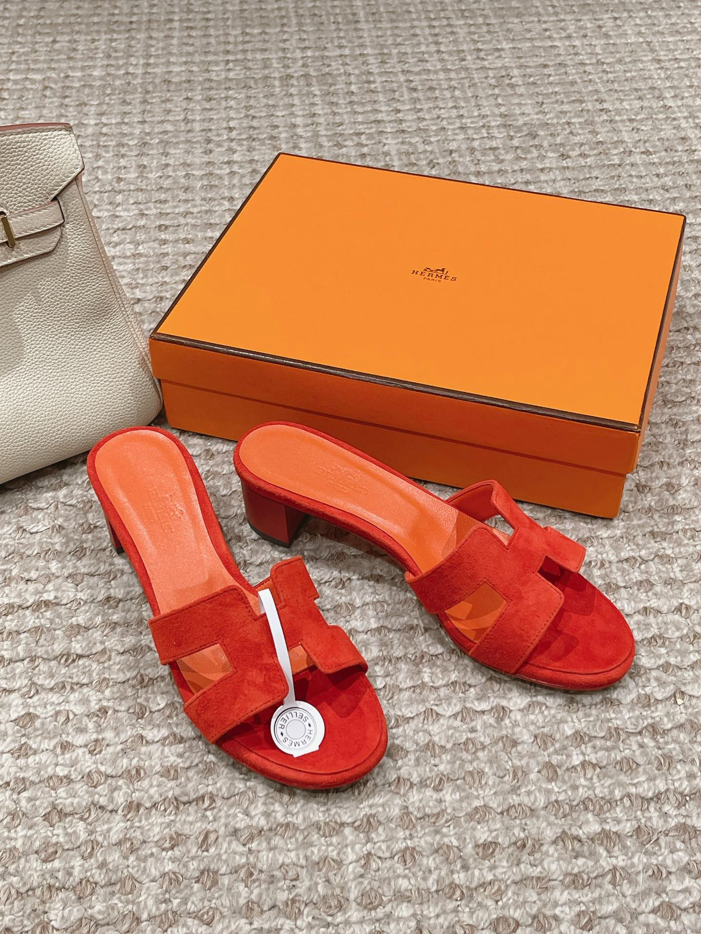 Hermes Sandels – Montanamode