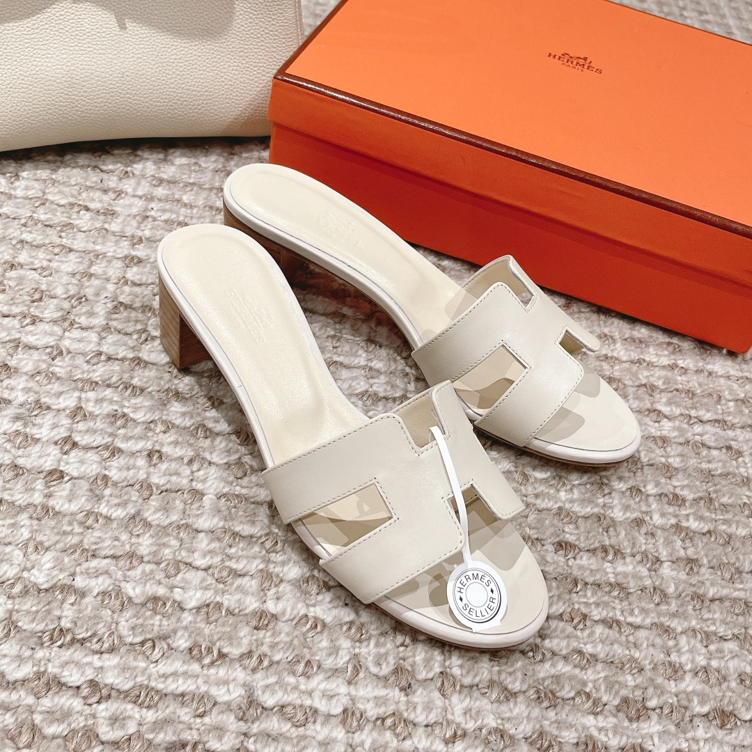Hermes Sandels – Montanamode
