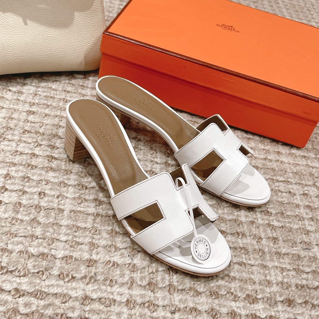 Hermes Sandels – Montanamode
