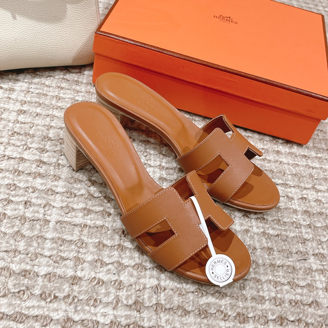 Hermes Sandels – Montanamode