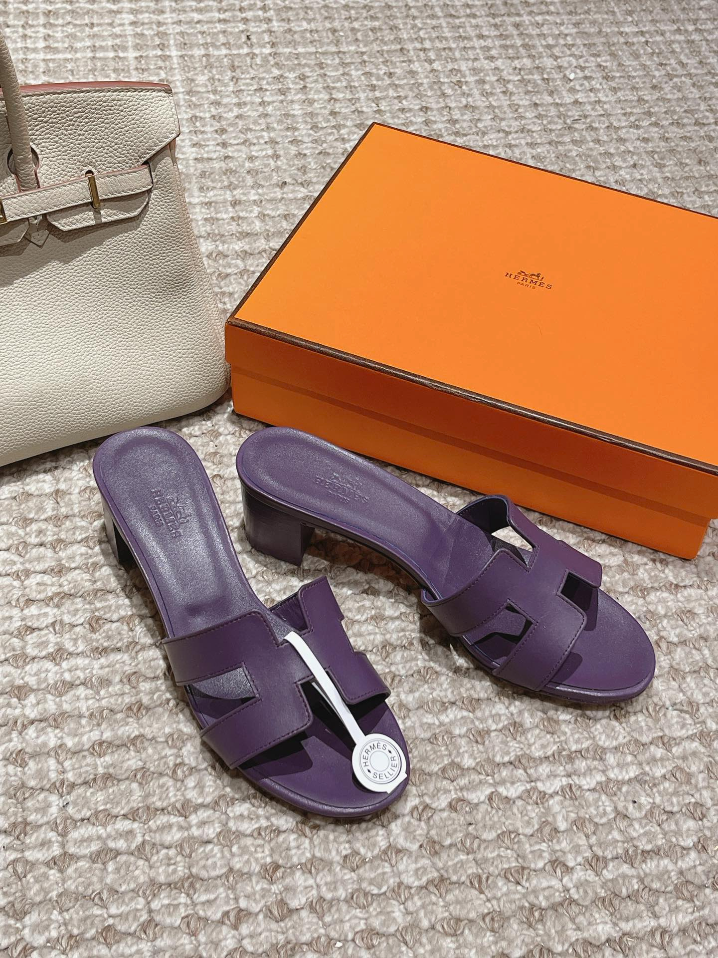 Hermes Sandels – Montanamode