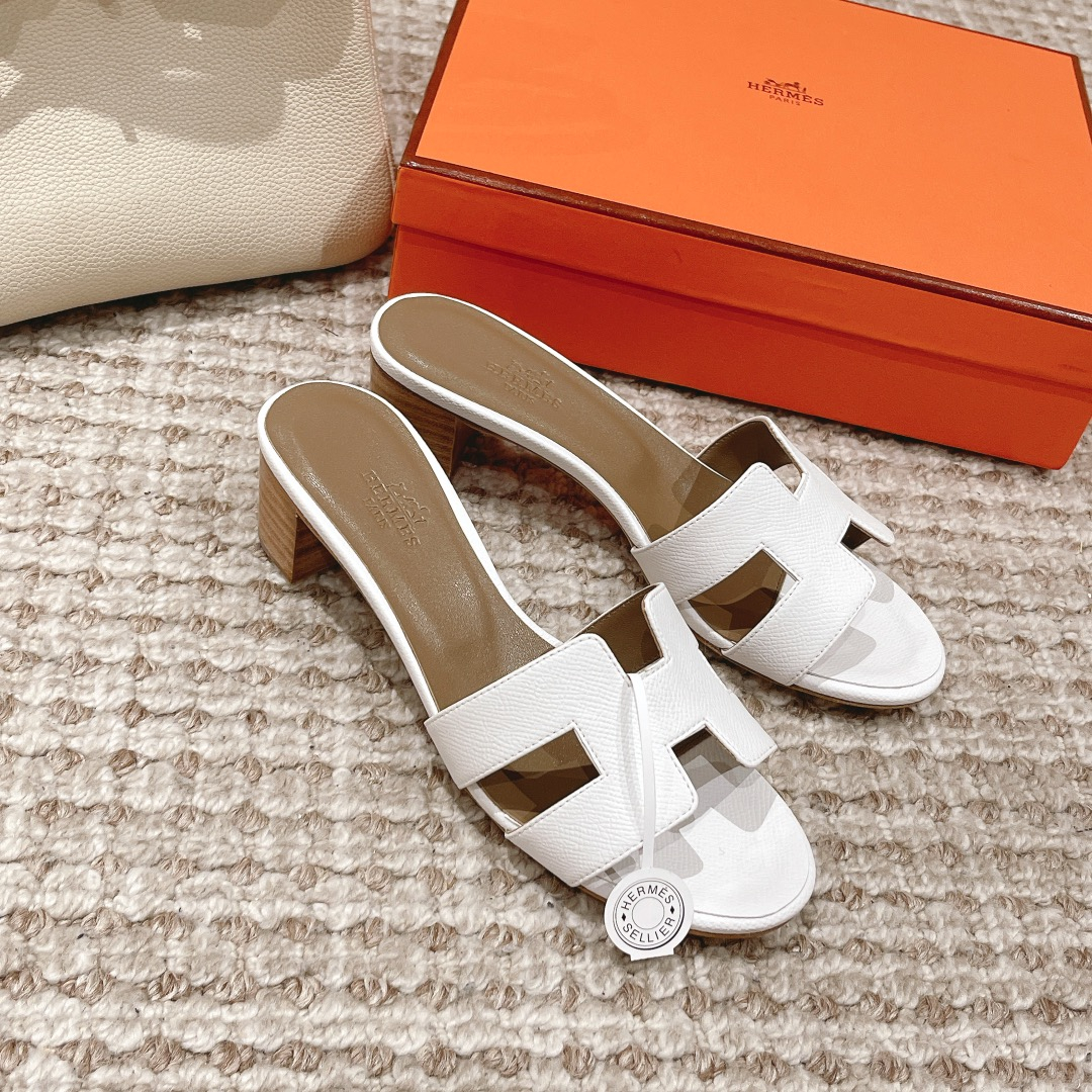 Hermes Sandels – Montanamode